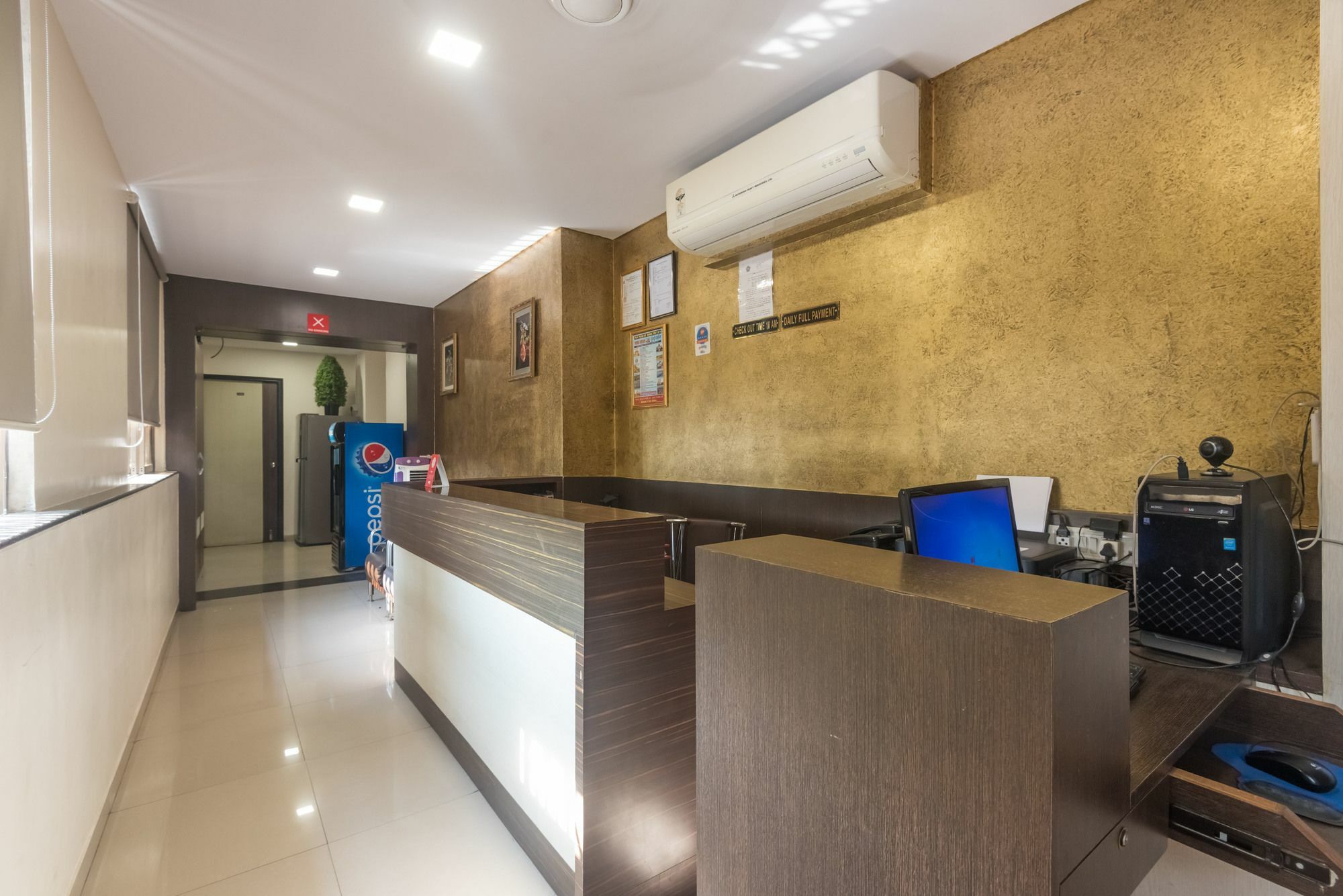 Hotel Minerva Residency Mumbai Kültér fotó